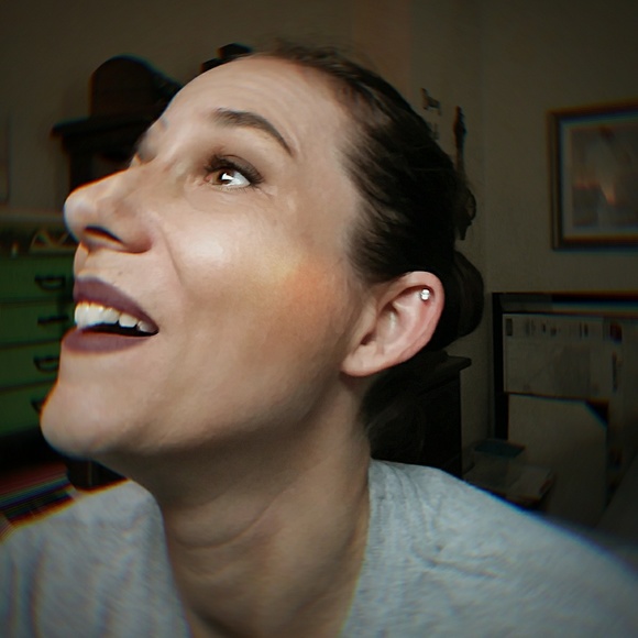 Meet your Posher, 👜👚👗👖👕👟 - Picture 2 of 4